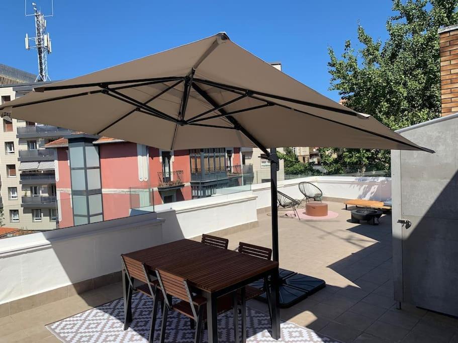 Ático con preciosa terraza en Algorta Apartamento Guecho Exterior foto